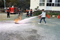 消火放水訓練