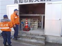 江ノ口分団　分団管内の２箇所の高知市防災倉庫の点検