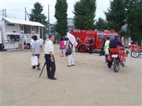 消防車や赤バイの展示
